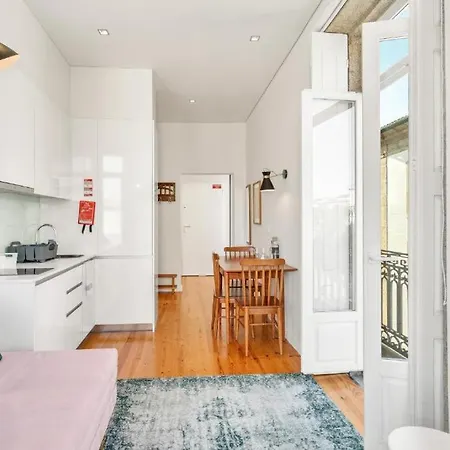 Host Wise - Lovely Shinny Flats With Balcony - Clerigos