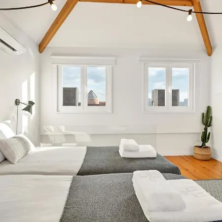 Appartamento Host Wise - Lovely Shinny Flats With Balcony - Clerigos