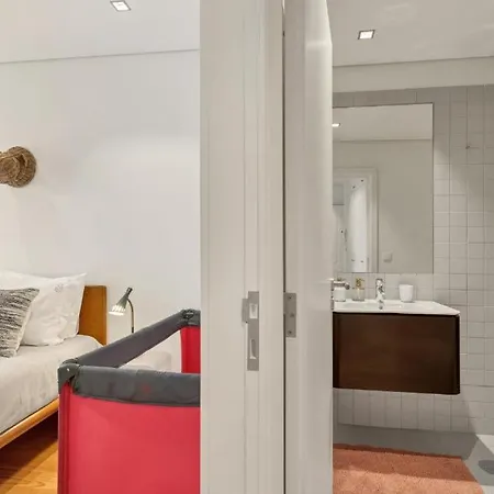 Host Wise - Lovely Shinny Flats With Balcony - Clerigos *