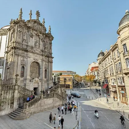 Host Wise - Lovely Shinny Flats With Balcony - Clerigos * Porto