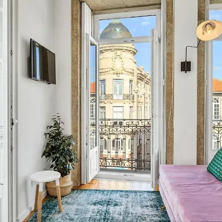 Apartment Host Wise - Lovely Shinny Flats With Balcony - Clerigos Porto