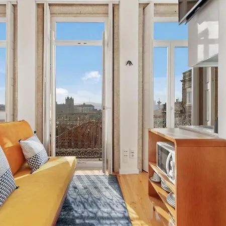Host Wise - Lovely Shinny Flats With Balcony - Clerigos Apartment *