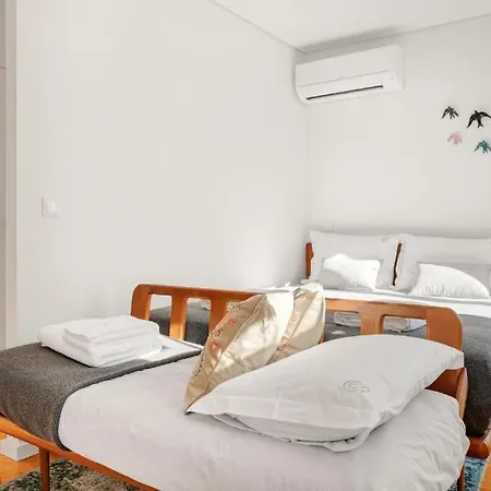 Apartment Host Wise - Lovely Shinny Flats With Balcony - Clerigos *