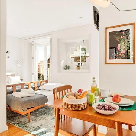 Host Wise - Lovely Shinny Flats With Balcony - Clerigos