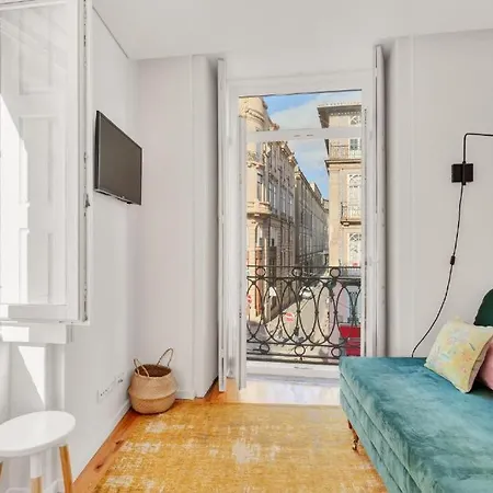 Apartment Host Wise - Lovely Shinny Flats With Balcony - Clerigos Porto