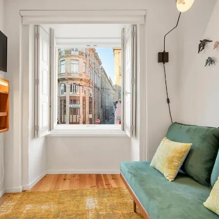 Apartment Host Wise - Lovely Shinny Flats With Balcony - Clerigos Porto