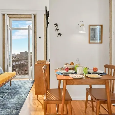 Apartment Host Wise - Lovely Shinny Flats With Balcony - Clerigos *
